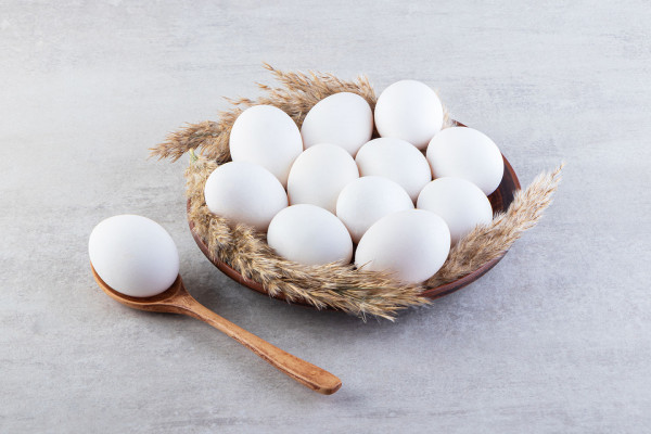 DIY oeufs de Pâques décorés