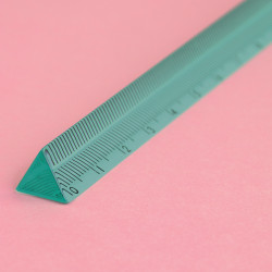 Règle triangulaire 15 cm New Look