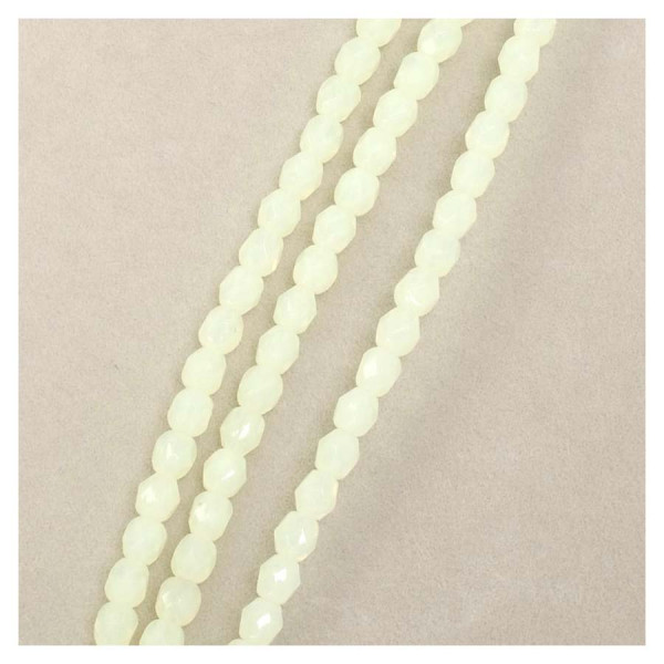 Perles de Bohème sur Fil - Rondes Facettées Jaune Pastel Opaque 4 mm