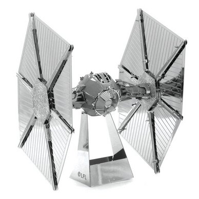 Maquette en métal Star Wars Tie Fighter