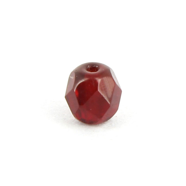 Perle ovale à facettes verre de bohème - Rouge cerise - 5 x 6 mm