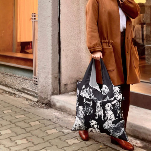 Sac shopping pliable avec pochette zip L. Park Red poppy bee dogs - Loqi